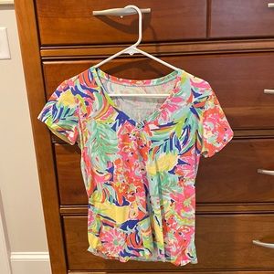Lilly V Neck